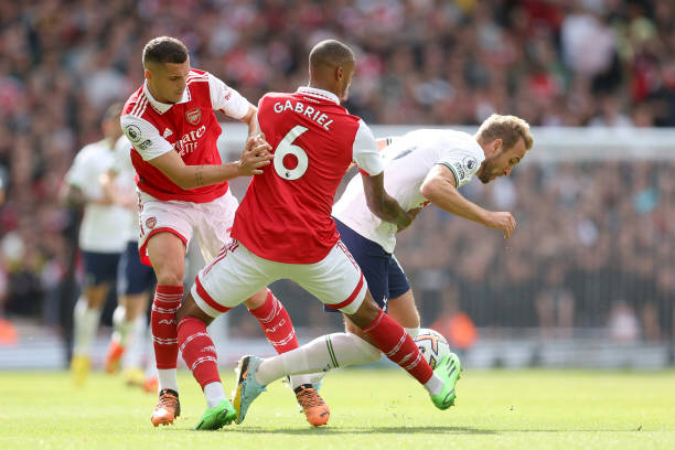 Harry Kane bị lu mờ trong ngày Arsenal nhấn chìm Tottenham không thương tiếc 195776