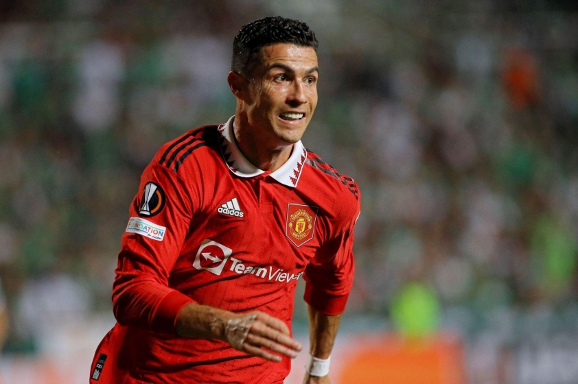 Ronaldo tiếp tục cho thấy sự vô duyên khó tả trong trận đấu này. Ảnh: Internet