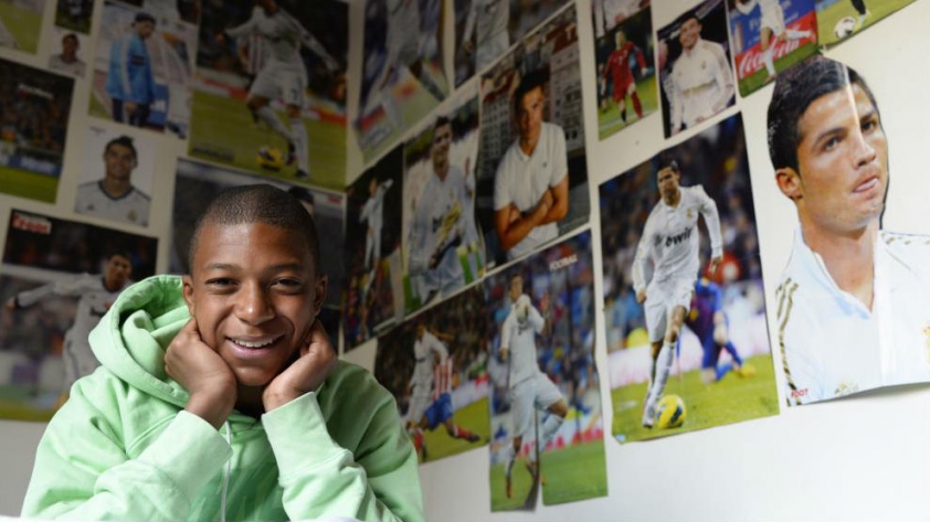 Mbappe 'dìm hàng' PSG, dọn sẵn đường tới Real Madrid? 216813