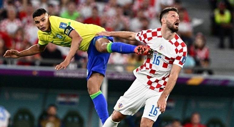 Hung thần của Brazil tiết lộ 'độc chiều' giúp Croatia  231281