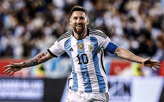 Tuyên bố chưa giải nghệ, Messi nhận 'ưu ái đặc biệt' từ HLV Scaloni 234106