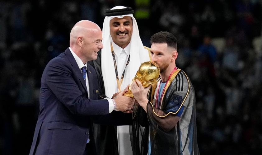 Tuyên bố chưa giải nghệ, Messi nhận 'ưu ái đặc biệt' từ HLV Scaloni 234108