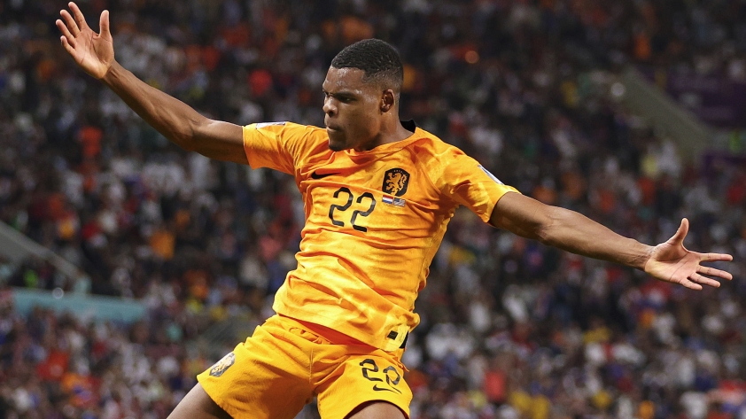 Tái mặt vì Reece James, Chelsea đàm phán mua 'máy chạy' World Cup 2022 237094