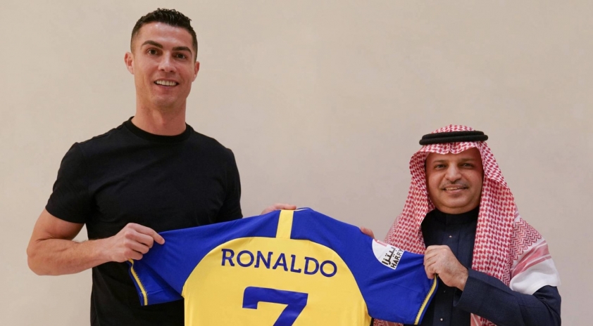 Cristiano Ronaldo nhận cảnh báo về thầy mới tại Al Nassr 239611