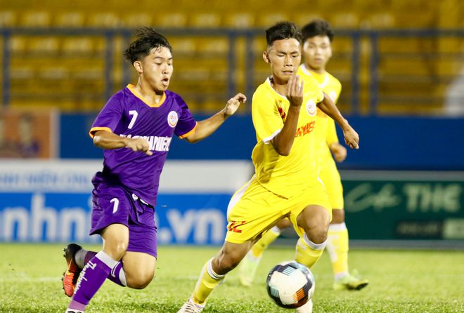 tran-vu-hoang-long-u19-binh-duong-ghi-ban-kha-hoa_jhey
