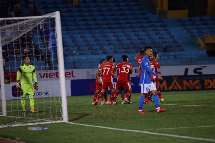 Trực tiếp Viettel 1-0 Quảng Ninh: Đội chủ nhà mở tỉ số! 37305