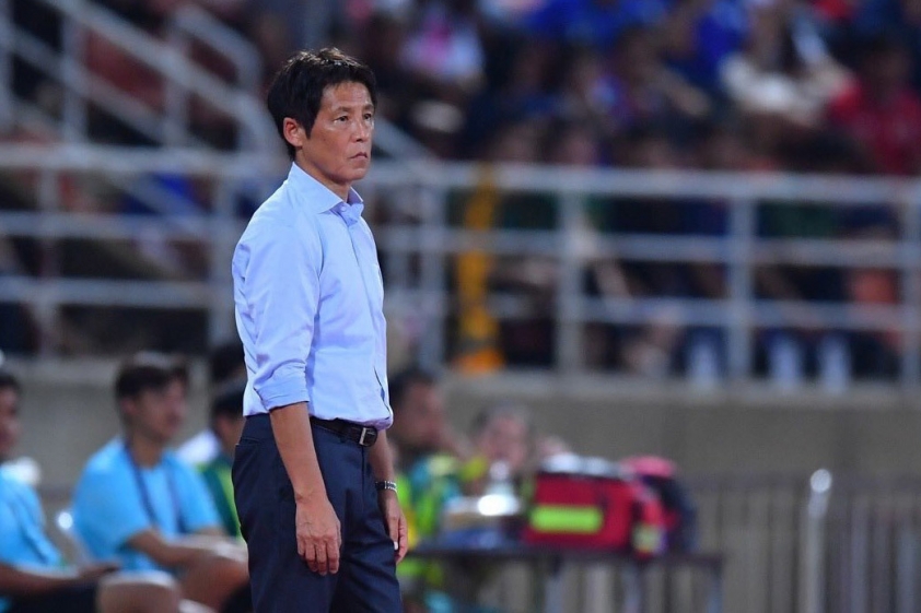 HLV-Akira-Nishino-va-tro-ban-cung-dT-Nhat-Ban-tai-World-Cup-2018-akira-nishino-01-1571452268-width1041height694