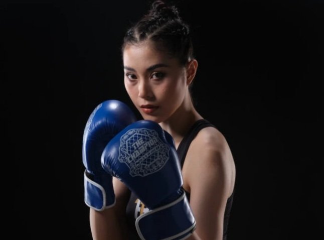 Hotgirl bóng chuyền Đặng Thu Huyền ghi tên trên sàn đấu The Champion 2021 91134
