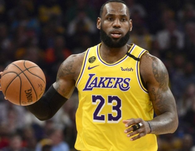 Lebron James phải tạm dừng thi đấu 10 ngày vì COVID-19 91677