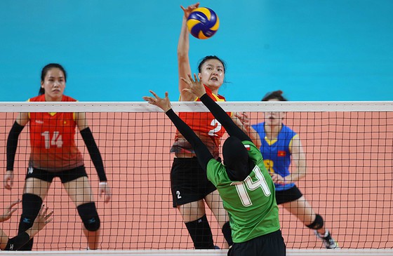 Bóng chuyền nữ Việt Nam đập tan giấc mơ chiến thắng của tuyển Indonesia tại Asiad 18 107448