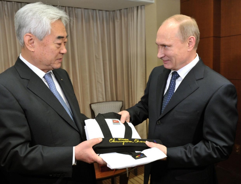 Tước đai đen '9 đẳng' của ông Putin, Liên đoàn Tekwondo thế giới cấm luôn Nga sử dụng quốc kỳ khi thi đấu 115541