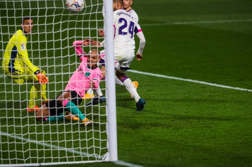 Valladolid 0-2 Barca
