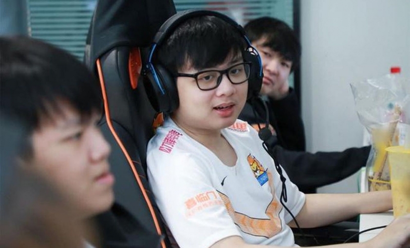 Do mixi va misThy xuat hien trong de cu wechoi awards 2020