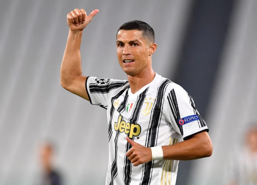 Ronaldo luôn giúp cho các cầu thủ trẻ tiến bộ nhanh hơn khi chơi cạnh anh (Ảnh: Internet)