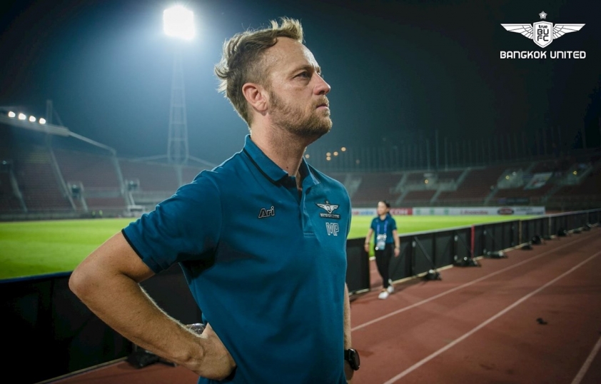 Một mức lương khủng đang chờ đón HLV Alexandre Polking tại CLB TP. HCM (Ảnh: Bangkok United)