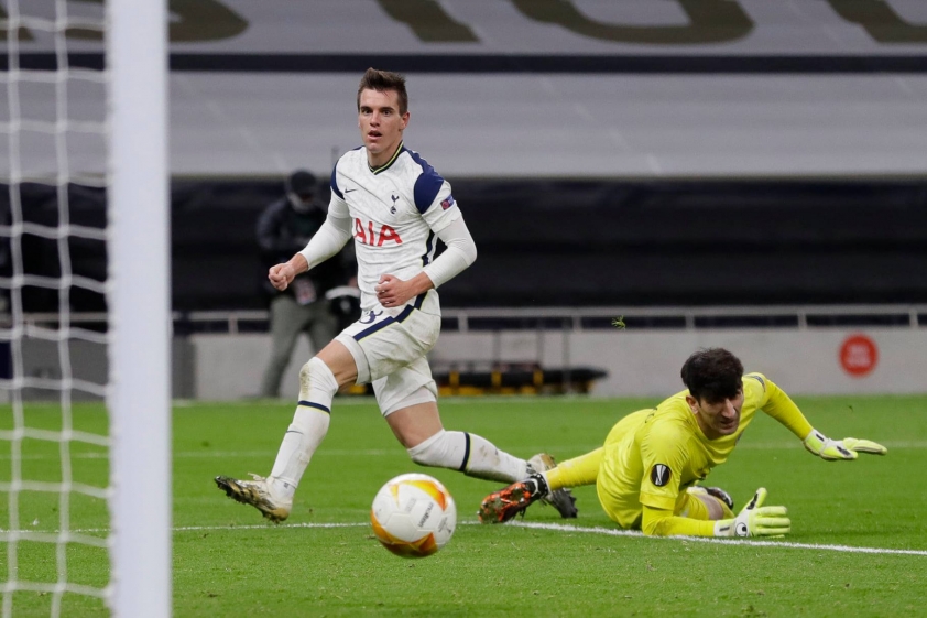 Lo Celso là người chơi nổi bật nhất bên phía Spurs (Ảnh: Internet)