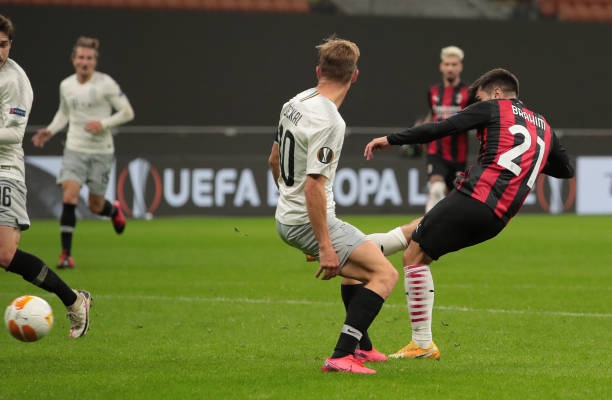Trực tiếp AC Milan 1-0 Sparta: Dồn ép phủ đầu Ảnh 1