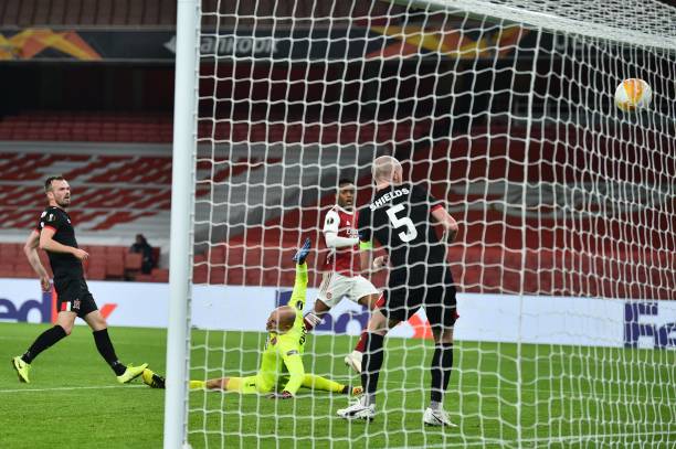 Trực tiếp Arsenal 3-0 Dundalk: Siêu phẩm của Pepe Ảnh 1