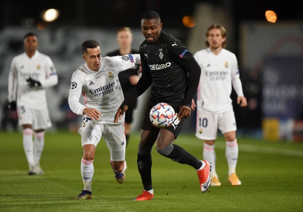 Trực tiếp Real Madrid 0-0 M'Gladbach: Sức ép lớn Ảnh 1