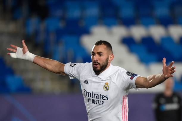 Trực tiếp Real Madrid 2-0 M'Gladbach: Benzema lập cú đúp Ảnh 1