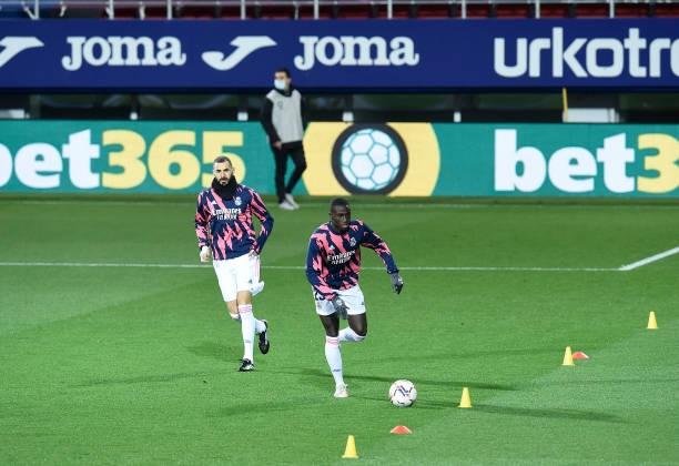 Trực tiếp Eibar 0-0 Real Madrid: Đẳng cấp chênh lệch Ảnh 1
