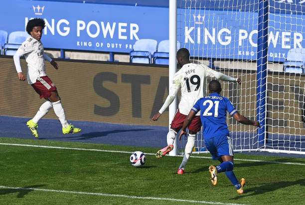 Trực tiếp Leicester City 1-3 Arsenal: Pháo thủ vươn lên Ảnh 1