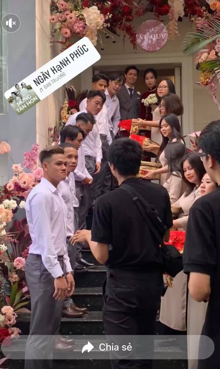 Công Phượng có dàn bê tráp cực đỉnh trong đám cưới Ảnh 1