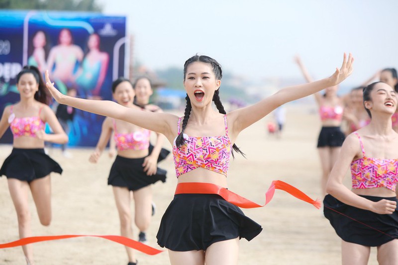 Bạn gái cũ tuyển thủ U23 lọt top Người đẹp thể thao Hoa hậu Ảnh 1