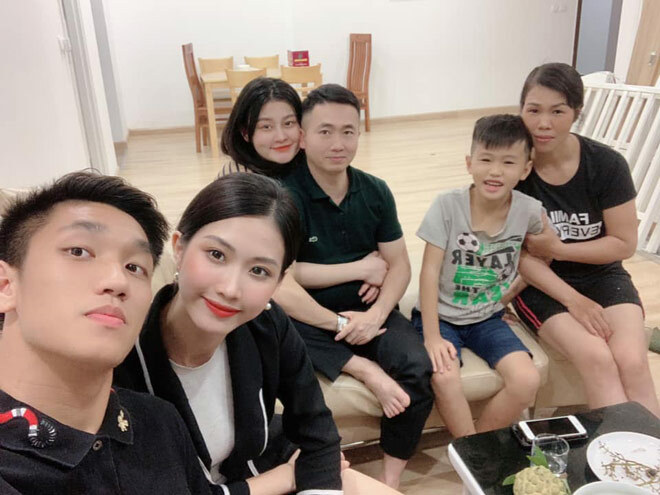 Bạn gái cũ tuyển thủ U23 lọt top Người đẹp thể thao Hoa hậu Ảnh 1