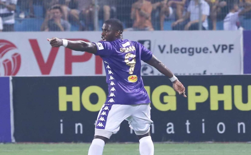 Đội vừa thăng hạng chiêu mộ 2 họng pháo của Hà Nội FC? Ảnh 1