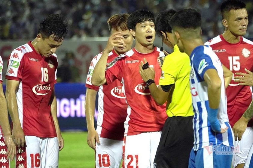 TPHCM chiêu mộ 'bom tấn' sao Serie A? Ảnh 1