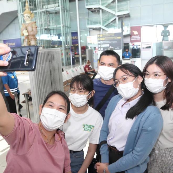 Chuyện tình thời trẻ của Kiatisak qua lời kể của vợ Ảnh 1