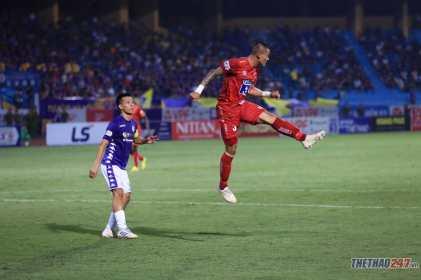 Hải Phòng lên tiếng về việc tưới sân đối phó Hà Nội FC Ảnh 1
