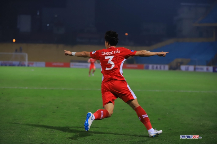 Trực tiếp Viettel 1-0 Bình Dương: Quế Ngọc Hải nổ súng Ảnh 1