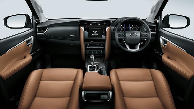 Nội thất Toyota Fortuner 2021