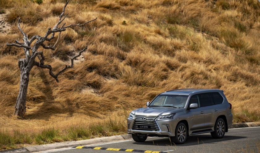 xe Lexus LX570