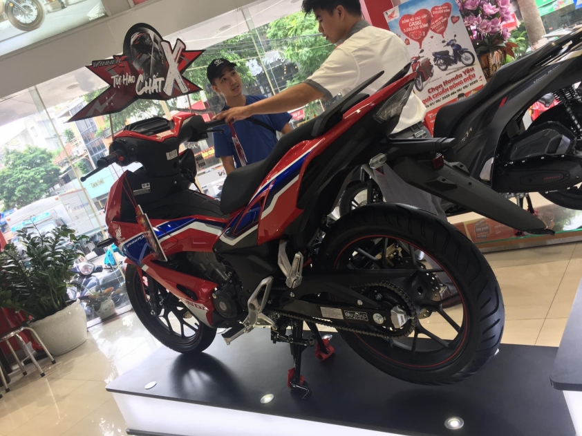 Honda Winner X trưng bày tại đại lý
