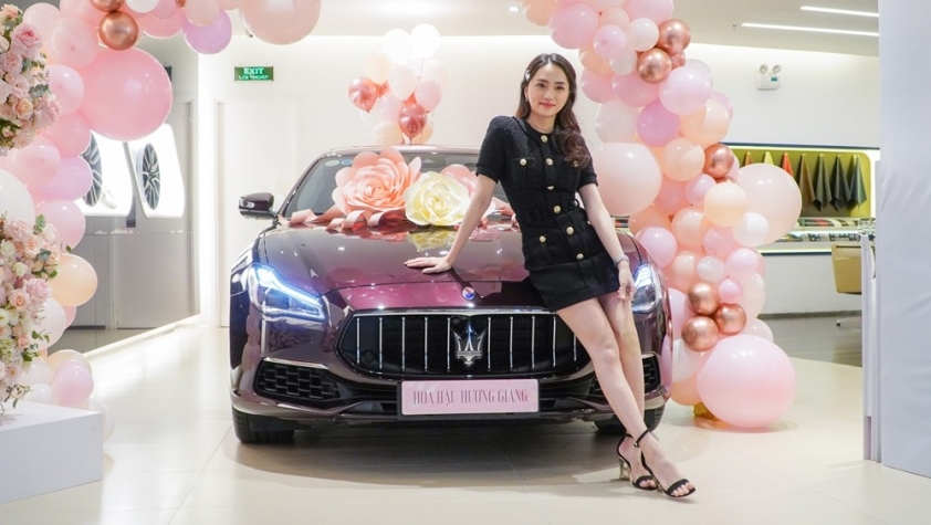 Hương Giang mua xe Maserati 8 tỷ đồng