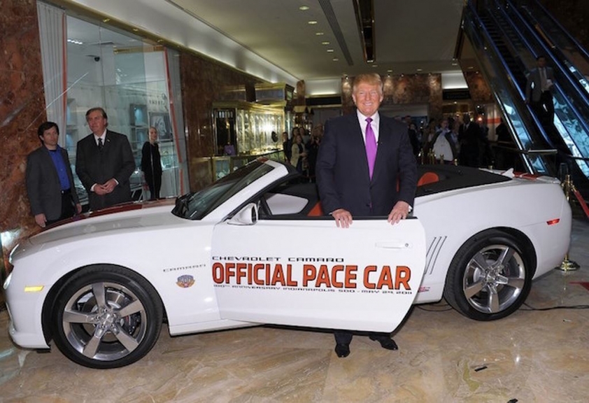 Chiếc Chevrolet Camaro Pace Car của ông Trump