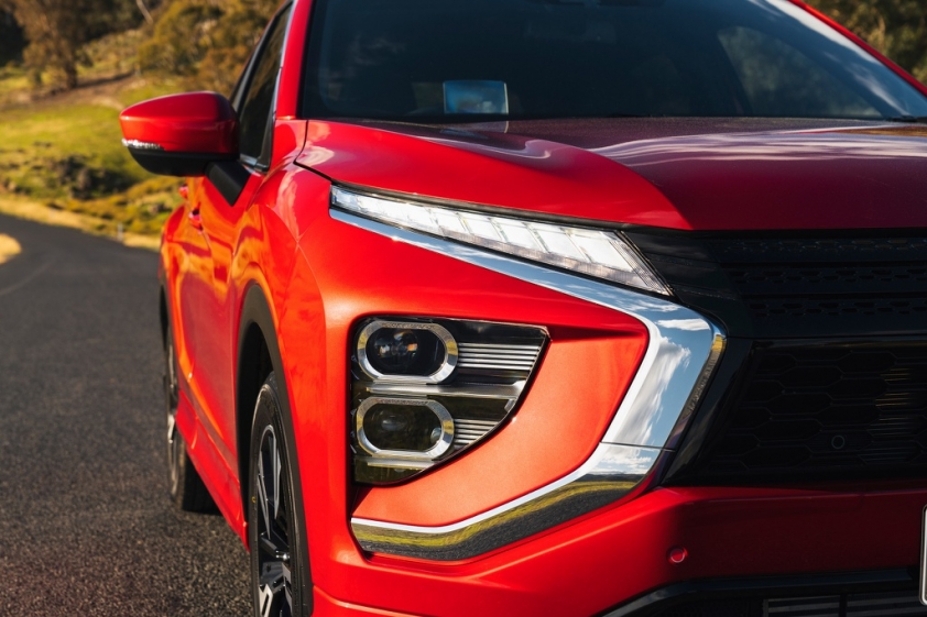 đèn pha của Eclipse Cross