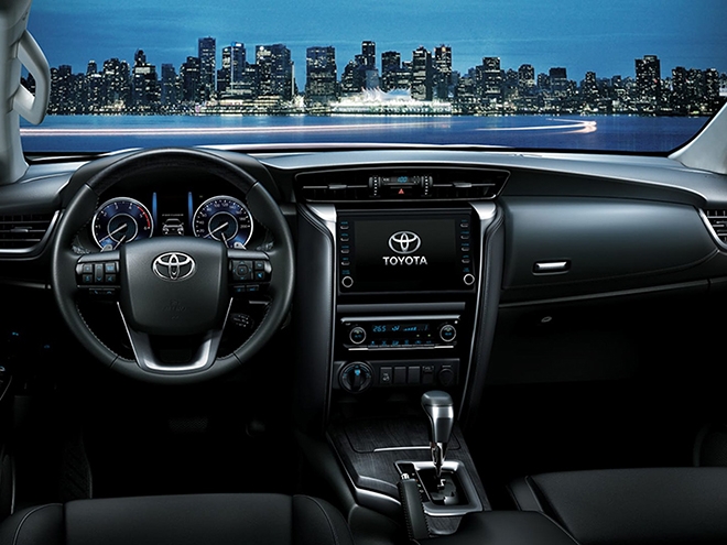 Nội thất Toyota Fortuner 2021