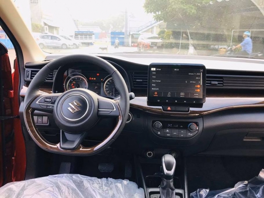 Nội thất Suzuki Ertiga Limited