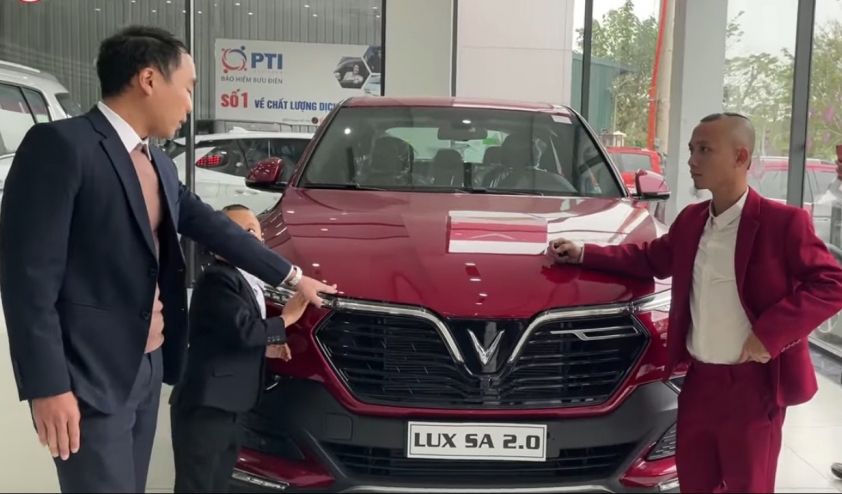 Anh em Tam Mao TV tậu xe VinFast Lux SA2.0