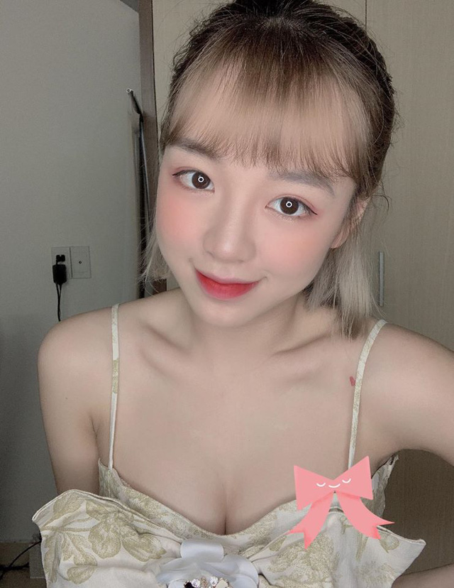 Hoang Thu Huong cam sung Ha Tieu Phu