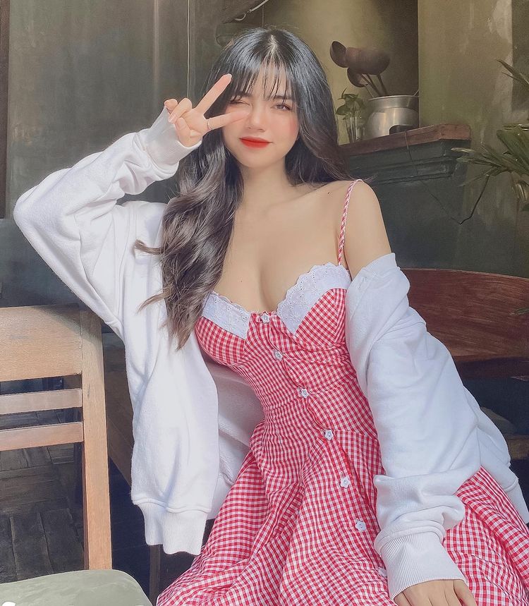 Nhung hinh anh nong bong cua Mai Dora