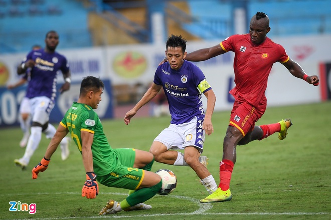 Trực tiếp Hà Nội 0-0 Thanh Hóa: Thế trận cân bằng Ảnh 1