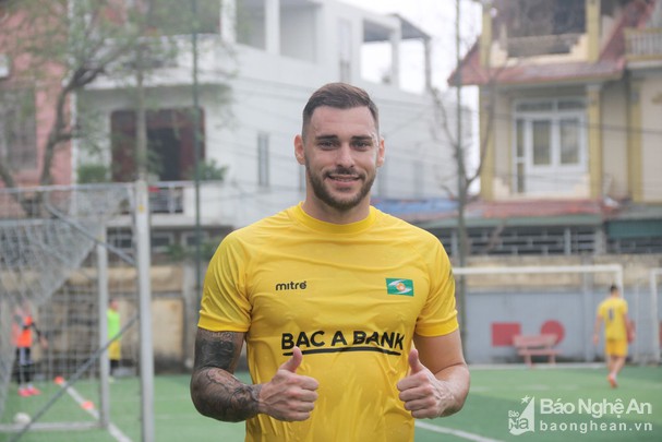 Chuyển nhượng V-League 2021: Trò cưng của HLV Miura gia nhập Quảng Ninh Ảnh 1