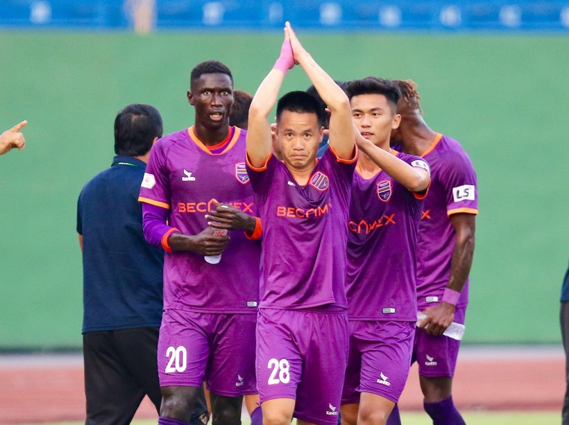 Trực tiếp Bình Dương 1-0 Sài Gòn: Pape Omar đá hỏng phạt đền Ảnh 1