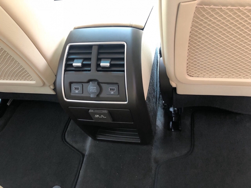 Vinfast Lux SA 2.0