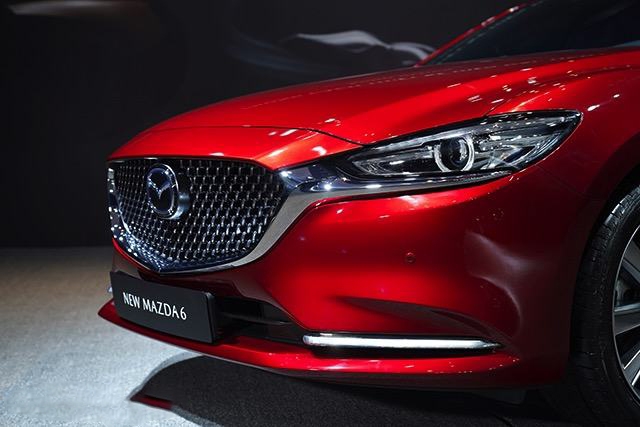 Phần đầu xe Mazda 6 2021